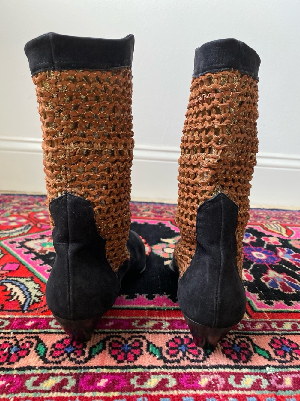 RARE Vintage 80s Italian ‘Rinaldi’ Suede & Gold Lamé Boots✨ 36.5